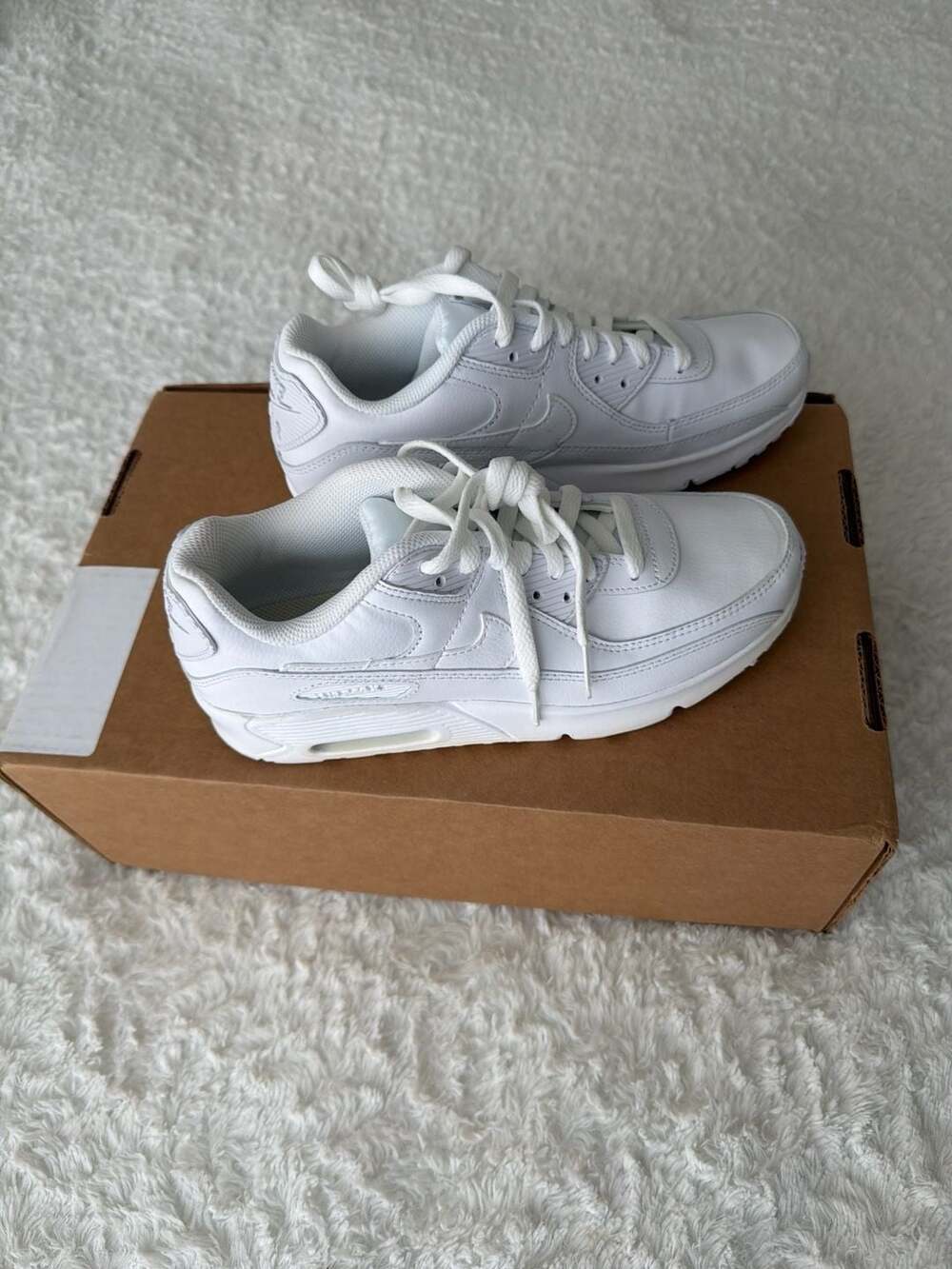 Nike Air Max 90 Triple White Sneakers